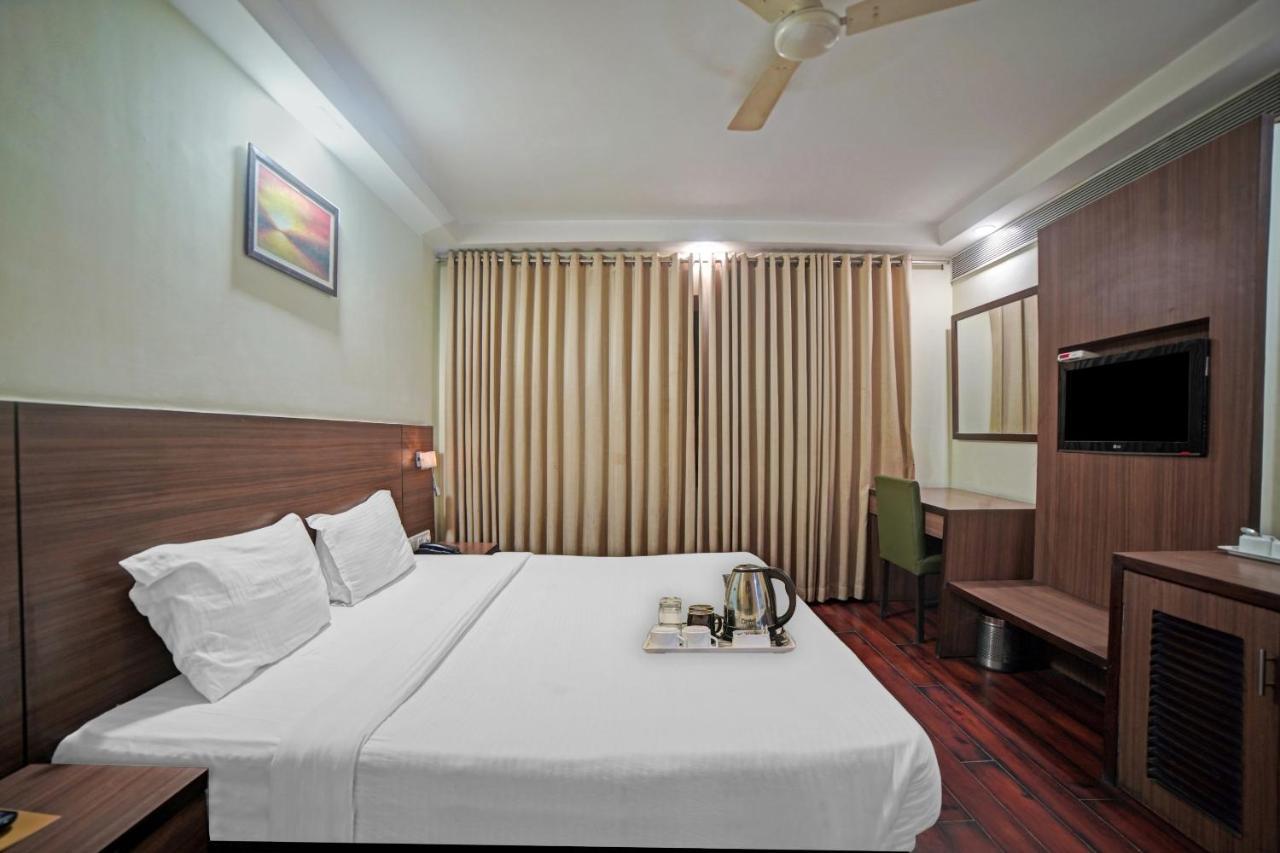 Hotel Garnet Durg Екстериор снимка